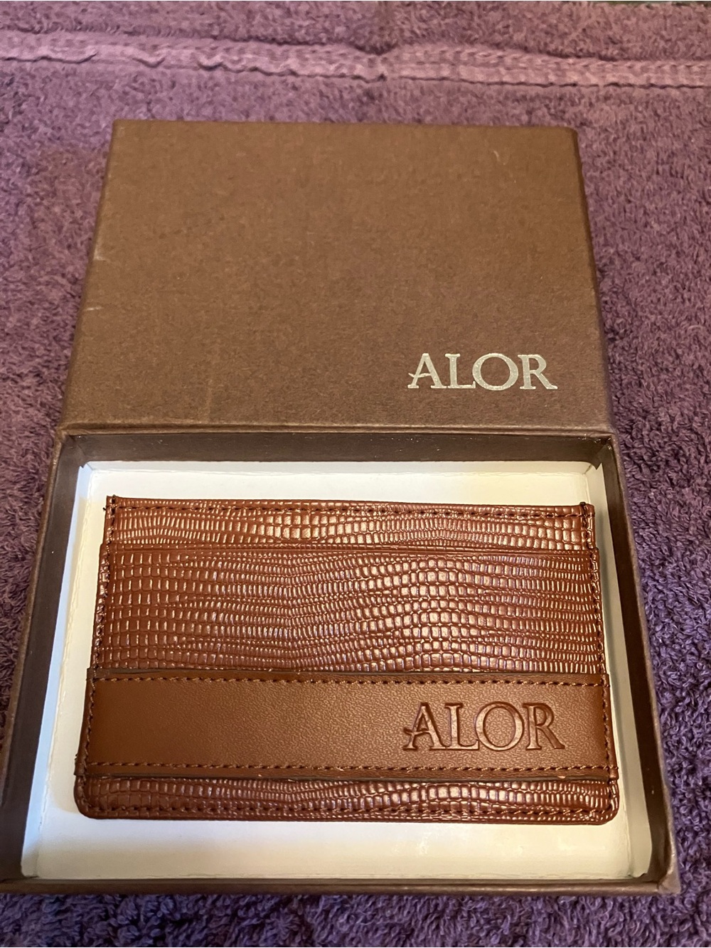ALOR Brown Textured Leather/vinyl Card & Key Holder